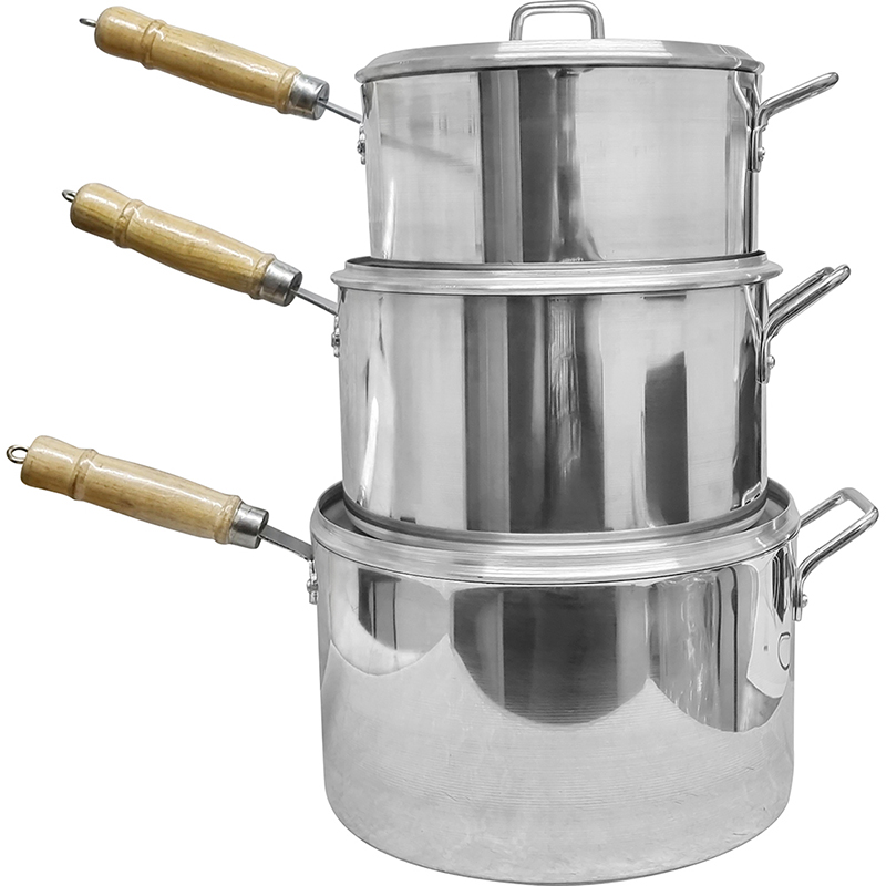 3pc Aluminium Stew Pan Set with Wooden Handles, 9" / 10" / 11" - Image 1